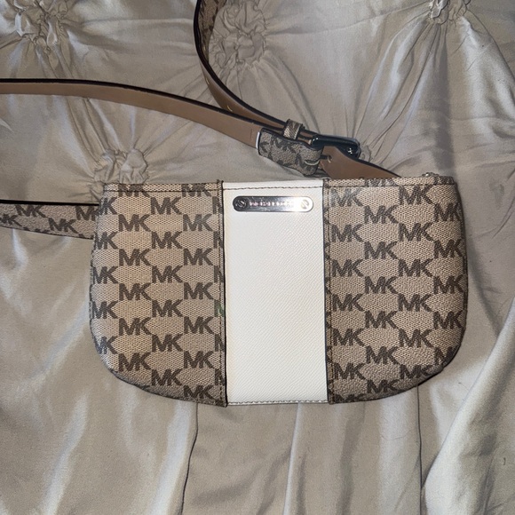 Michael Kors Brown and White MK Shoulder Bag - Picture 1 of 4